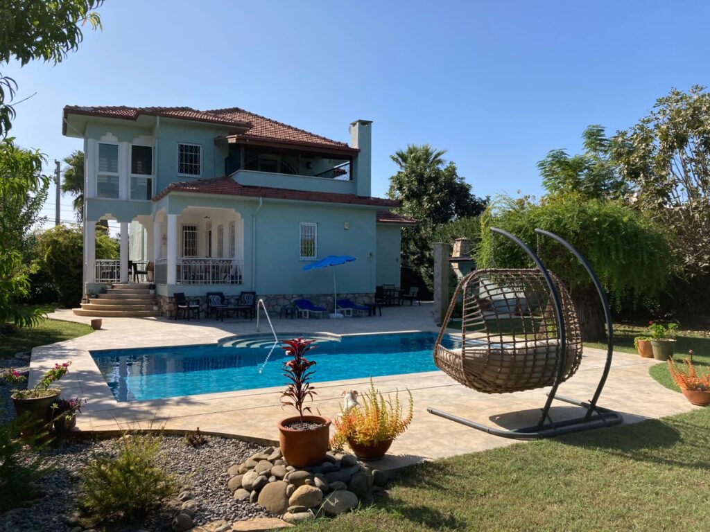Villa with pool in Turkey